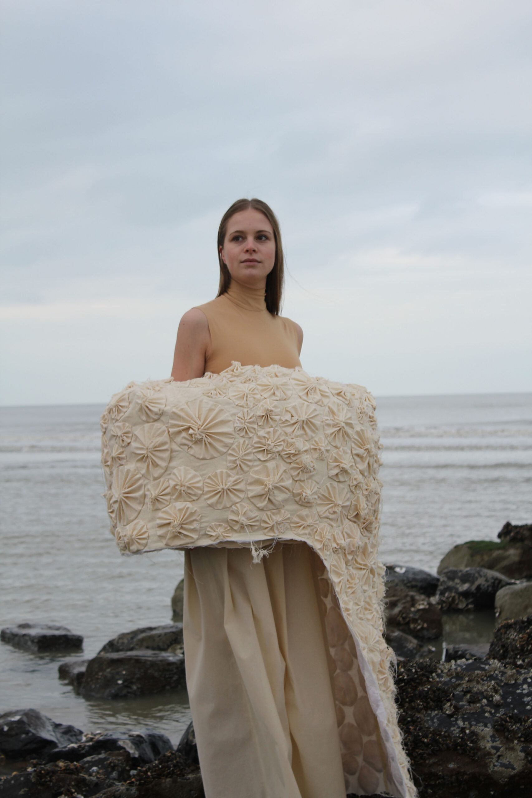 Photoshoot skirt silhouet handmade by Eline Bernaerts
