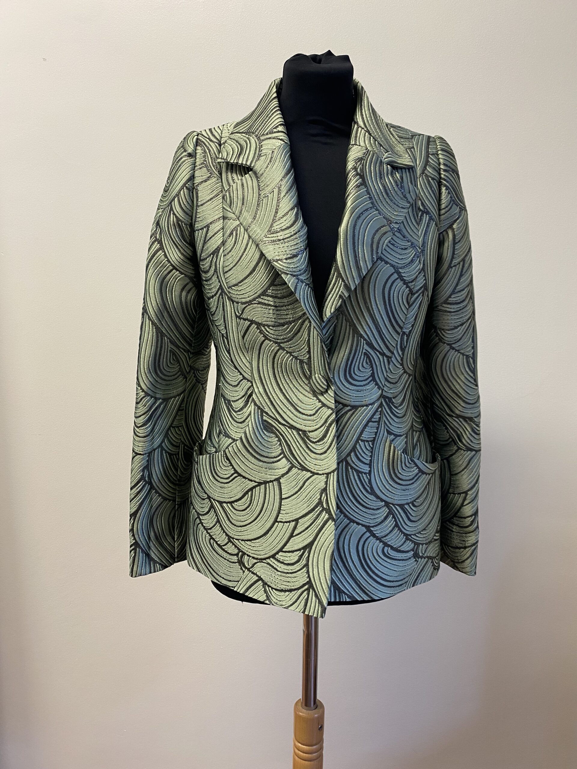 Art Deco suit made by Ines Beels
