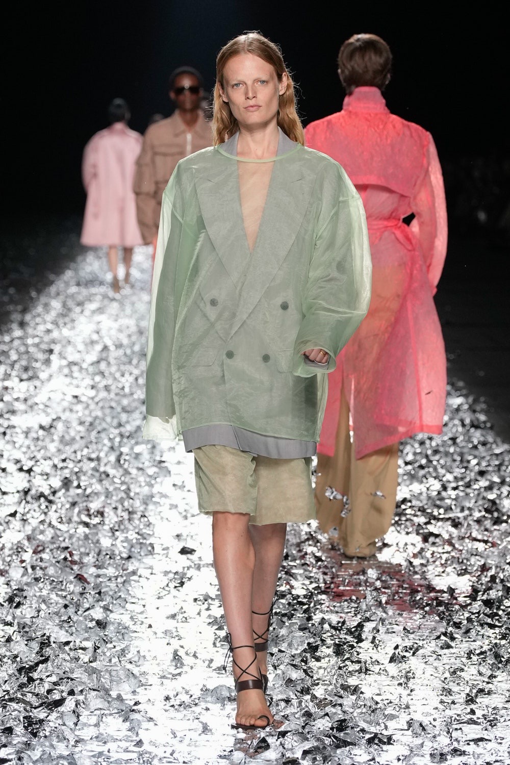 Dries Van Noten last show PFW Hanne Gaby